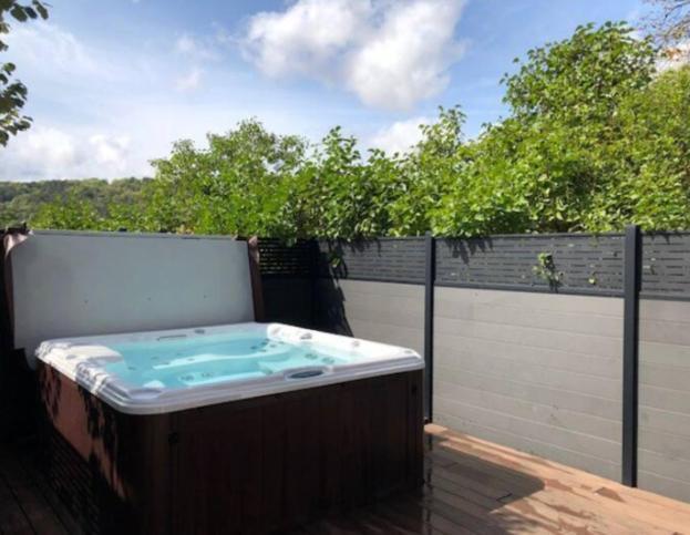 Chambre Avec Acces Jacuzzi Plombieres-les-Dijon Exteriér fotografie